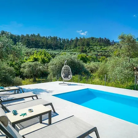 Santa Marina Villa *